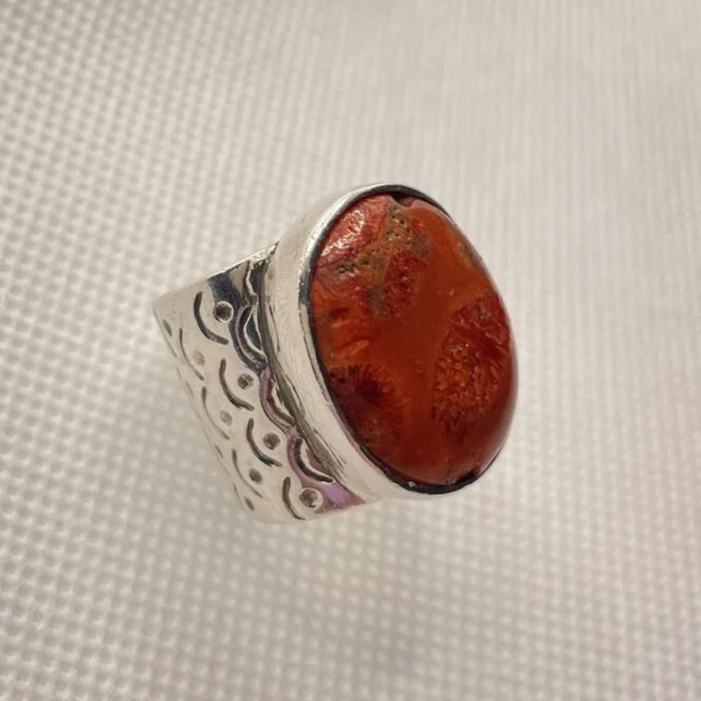 Large Sterling Silver Genuine Coral Ring with Scales Design Sz 6